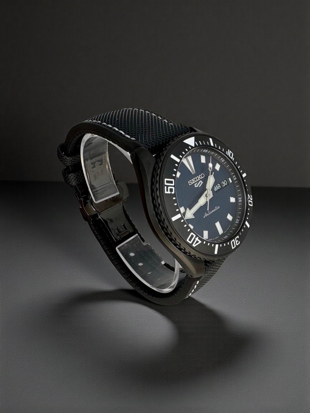 Seiko - Color Sport Noir - Modding by HORS SERIE