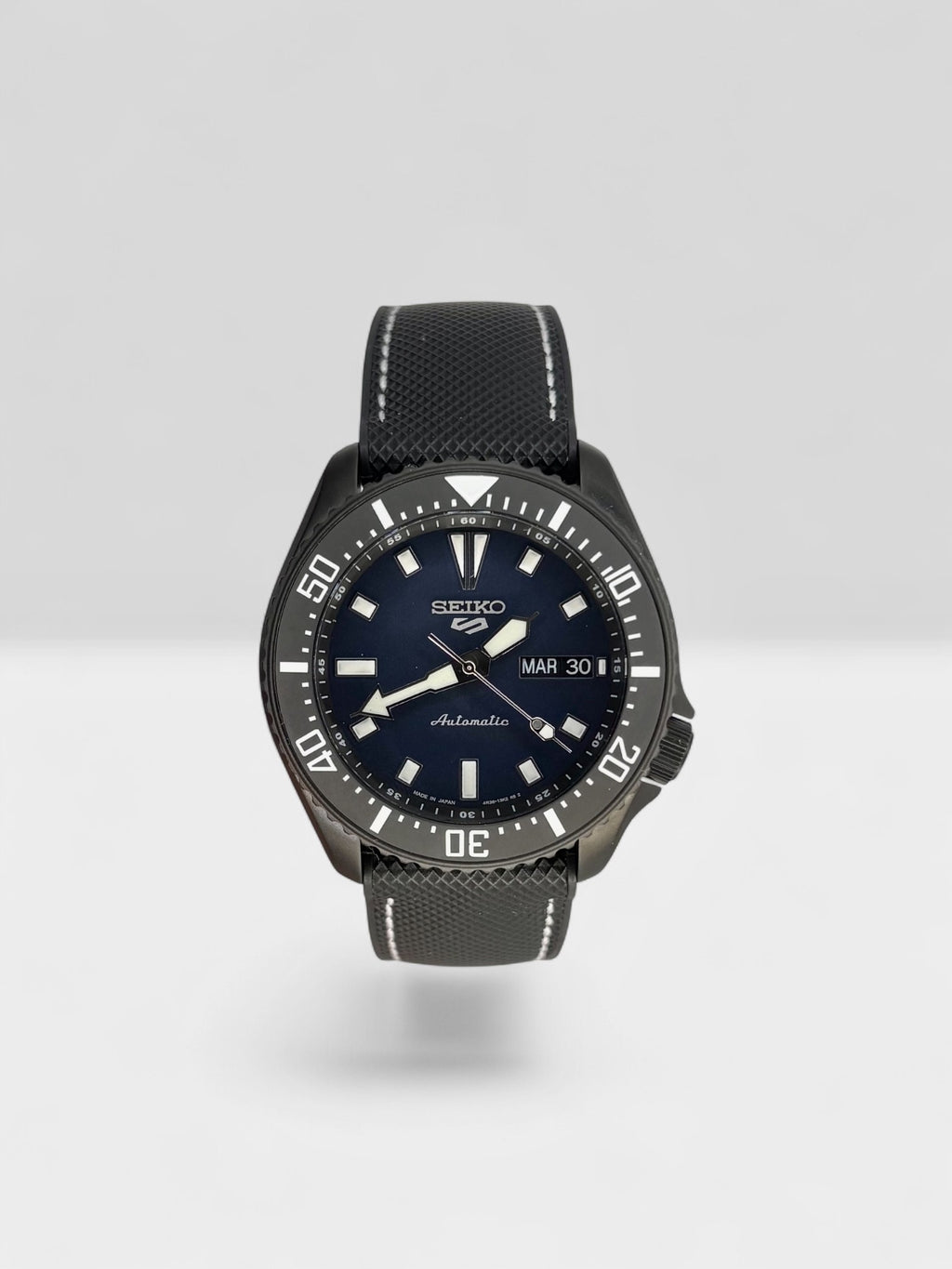 Seiko - Color Sport Noir - Mod custom atelier horloger France HORS SERIE