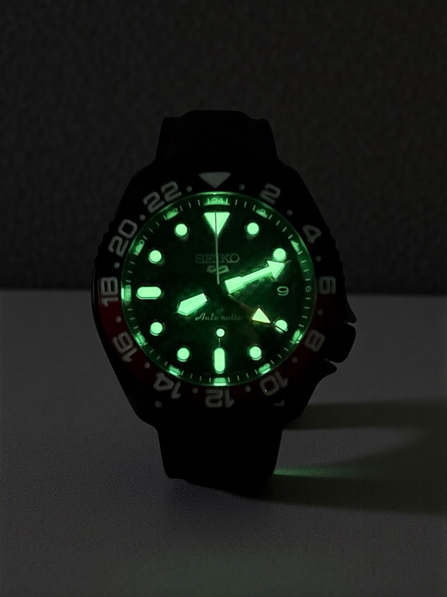 Seiko - GMT Carbone - Modding by HORS SERIE