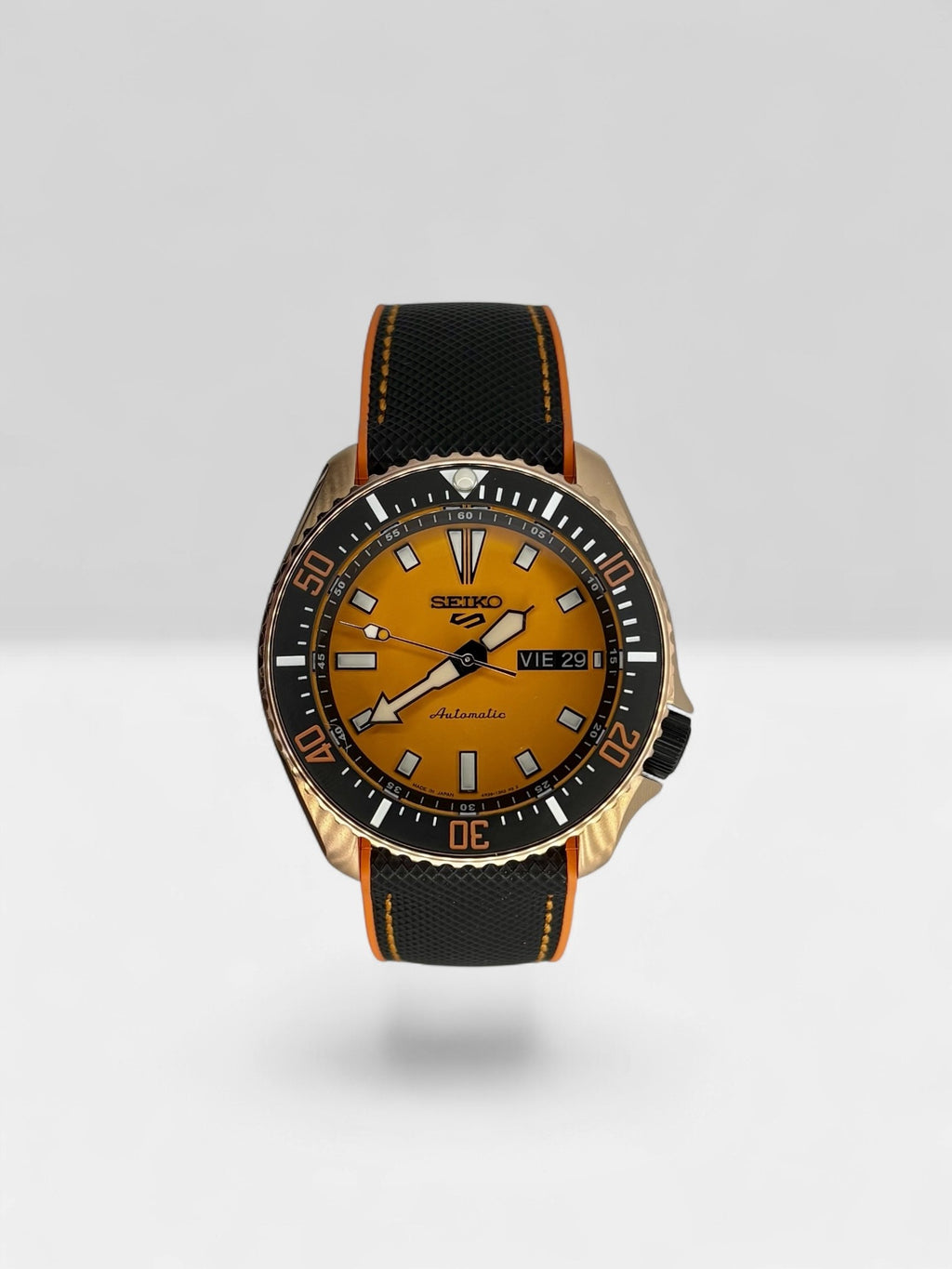 Seiko - Color Sport Mandarine - Mod custom atelier horloger France HORS SERIE