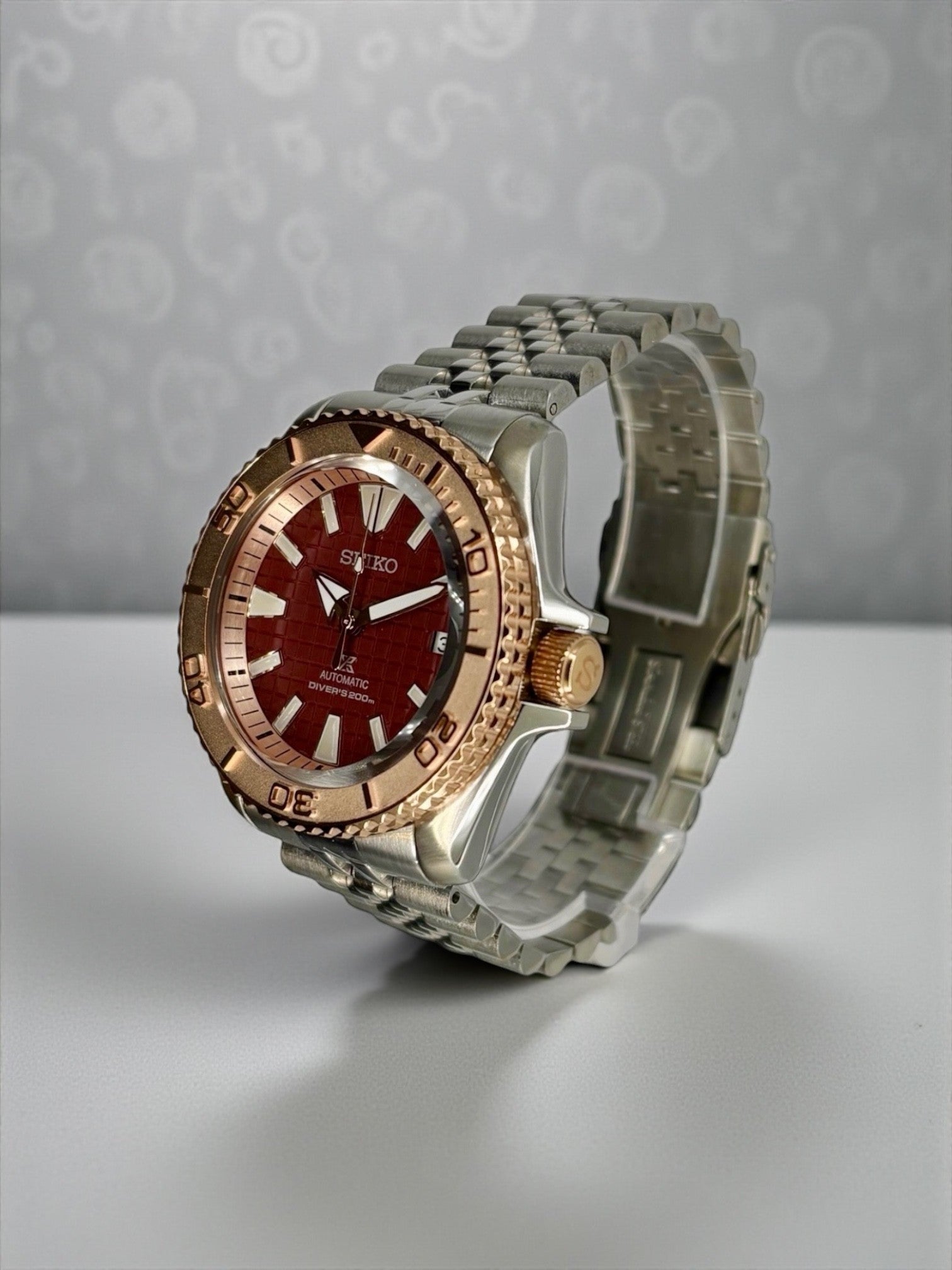 Seiko - Submariner Samuraï Rouge - Modding by HORS SERIE