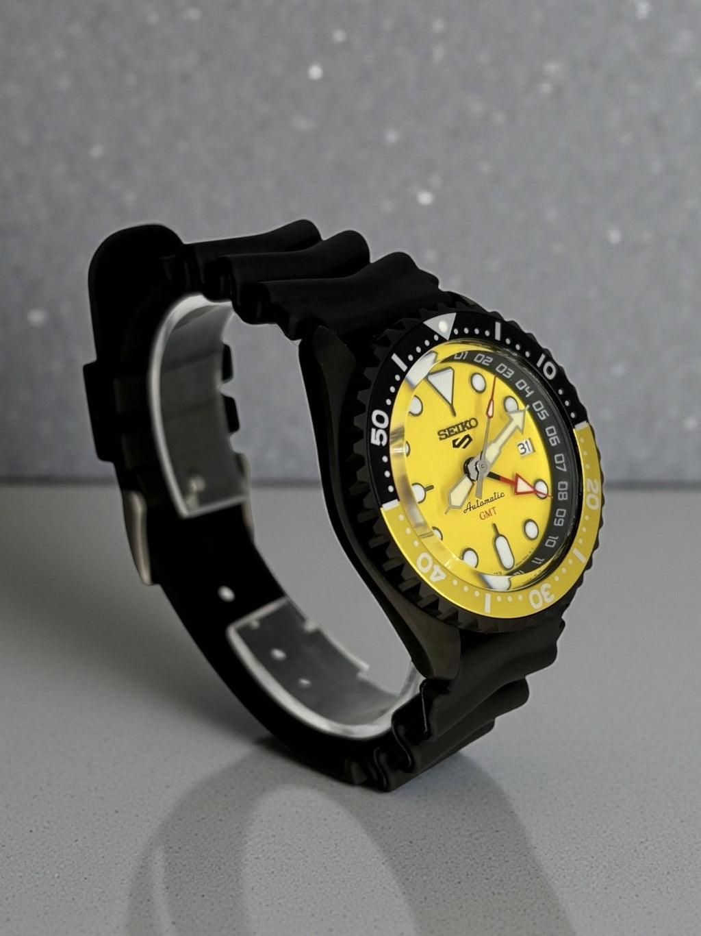 Seiko - 5KX Chrono GMT Jaune - Modding by HORS SERIE
